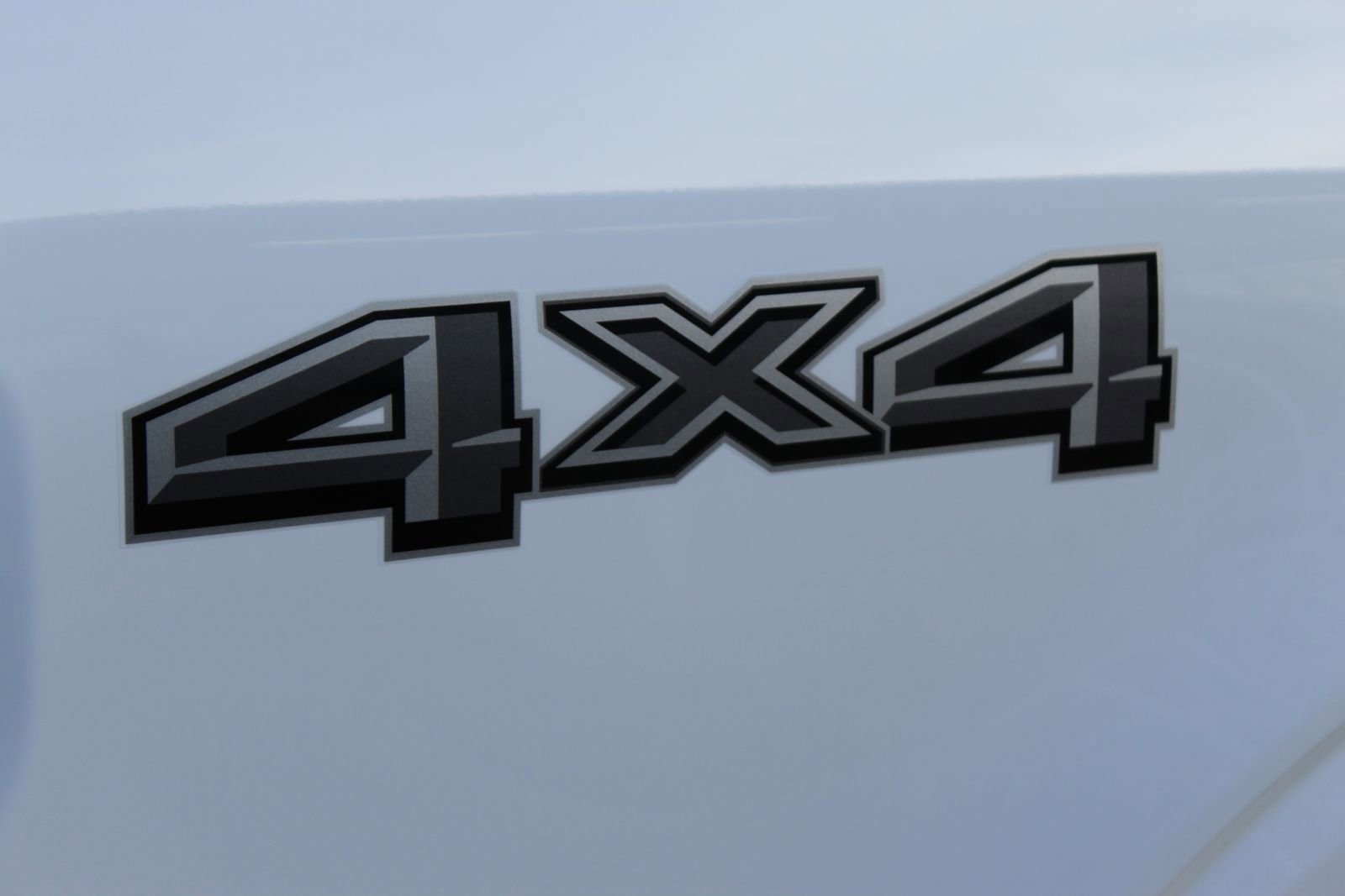 New 2025 Ford F150 XLT w/ Equipment Group 302A MID image 9