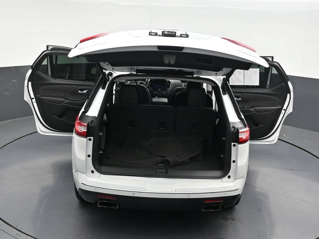 Used 2021 Chevrolet Traverse High Country FWD image 36