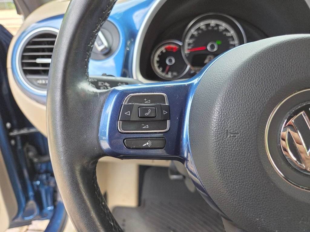 Used 2019 Volkswagen Beetle 2.0T S FWD image 29