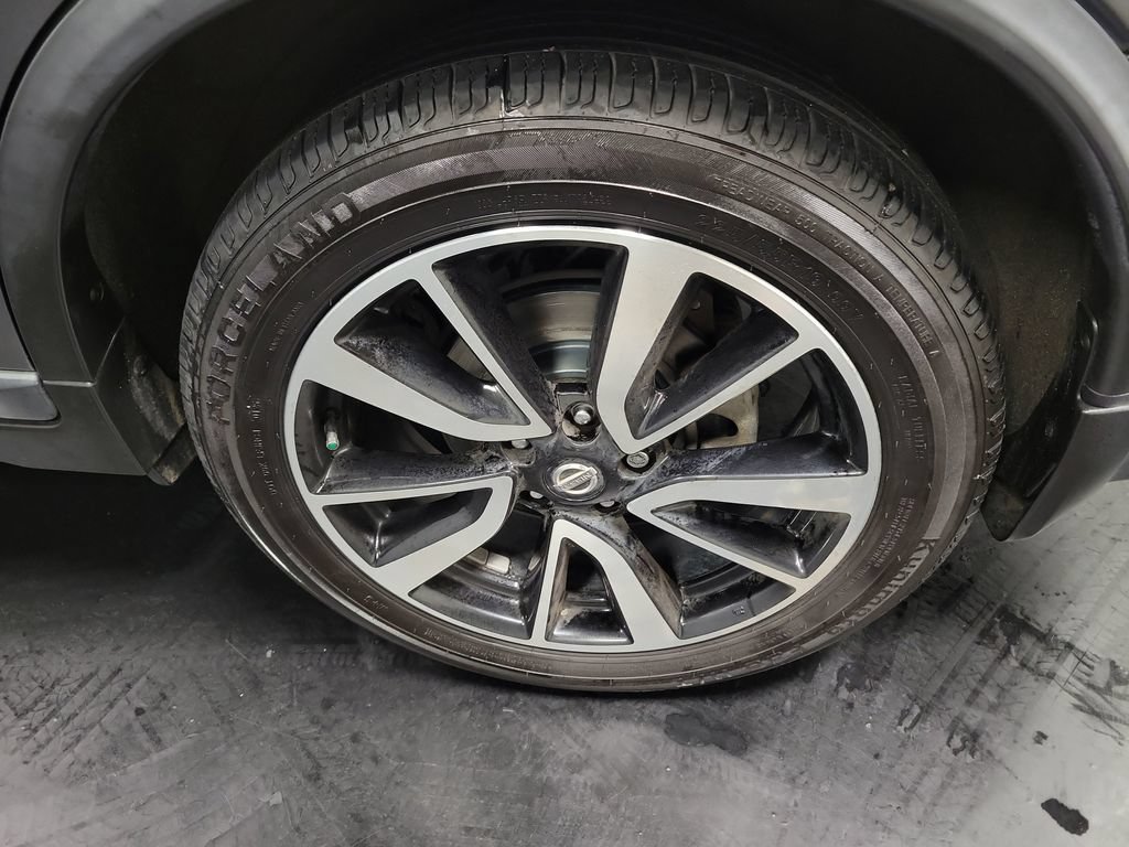 Used 2019 Nissan Rogue SL FWD image 13