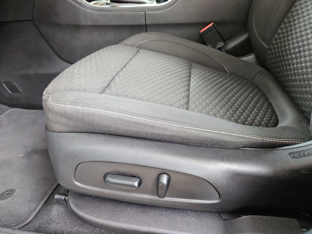 Used 2019 GMC Acadia SLE FWD image 23