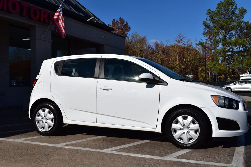 Used 2016 Chevrolet Sonic LS image 6