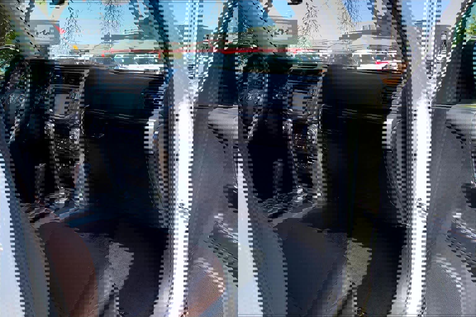 Used 2017 Toyota 4Runner Limited image 19