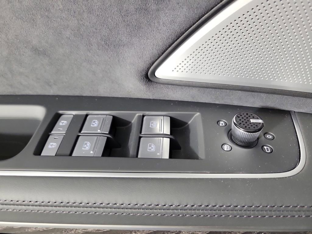 New 2026 Audi A8 L 3.0T AWD/4WD image 22