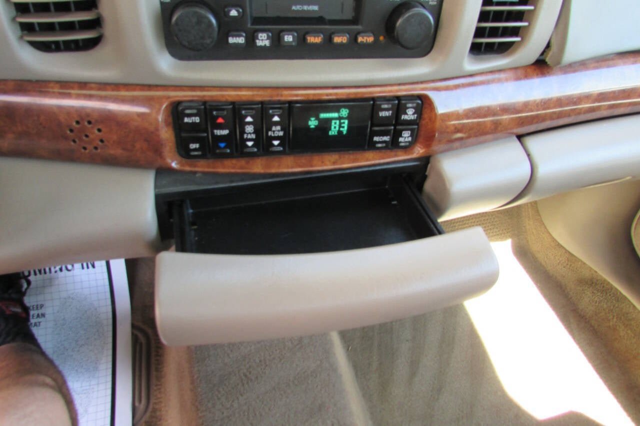 Used 2003 Buick Le Sabre Limited FWD image 31