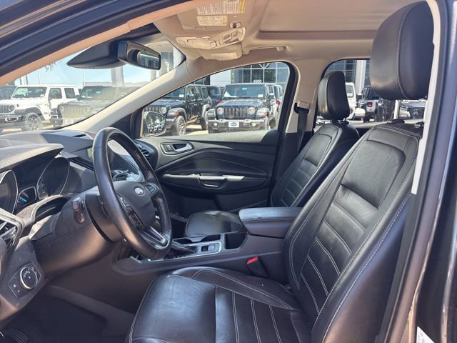 Used 2018 Ford Escape Titanium w/ Ford Safe & Smart Package AWD/4WD image 10
