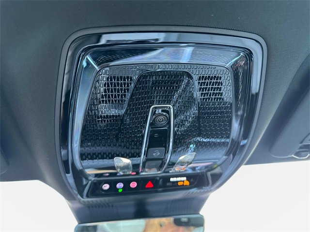 New 2026 Cadillac Vistiq Sport w/ LPO, Floor Liner Package image 19