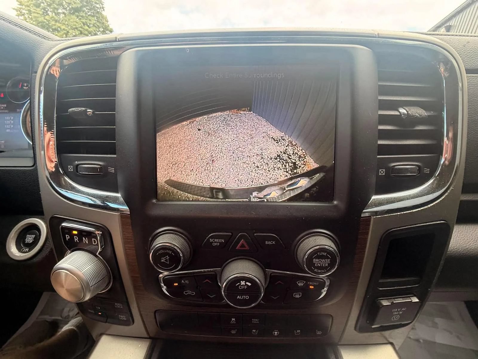 Used 2014 RAM 1500 Laramie w/ Convenience Group AWD/4WD image 15