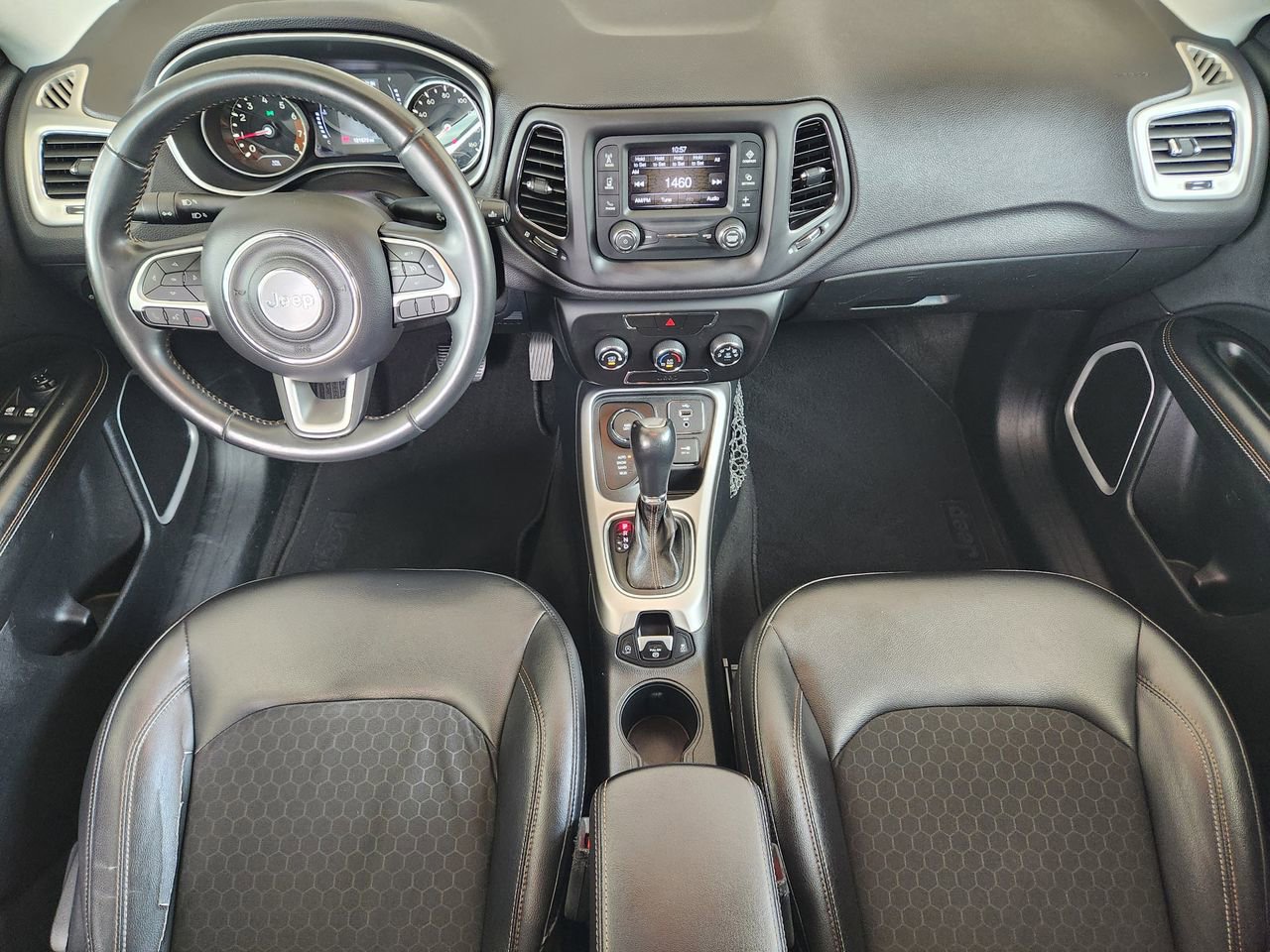 Used 2018 Jeep Compass Latitude AWD/4WD image 24