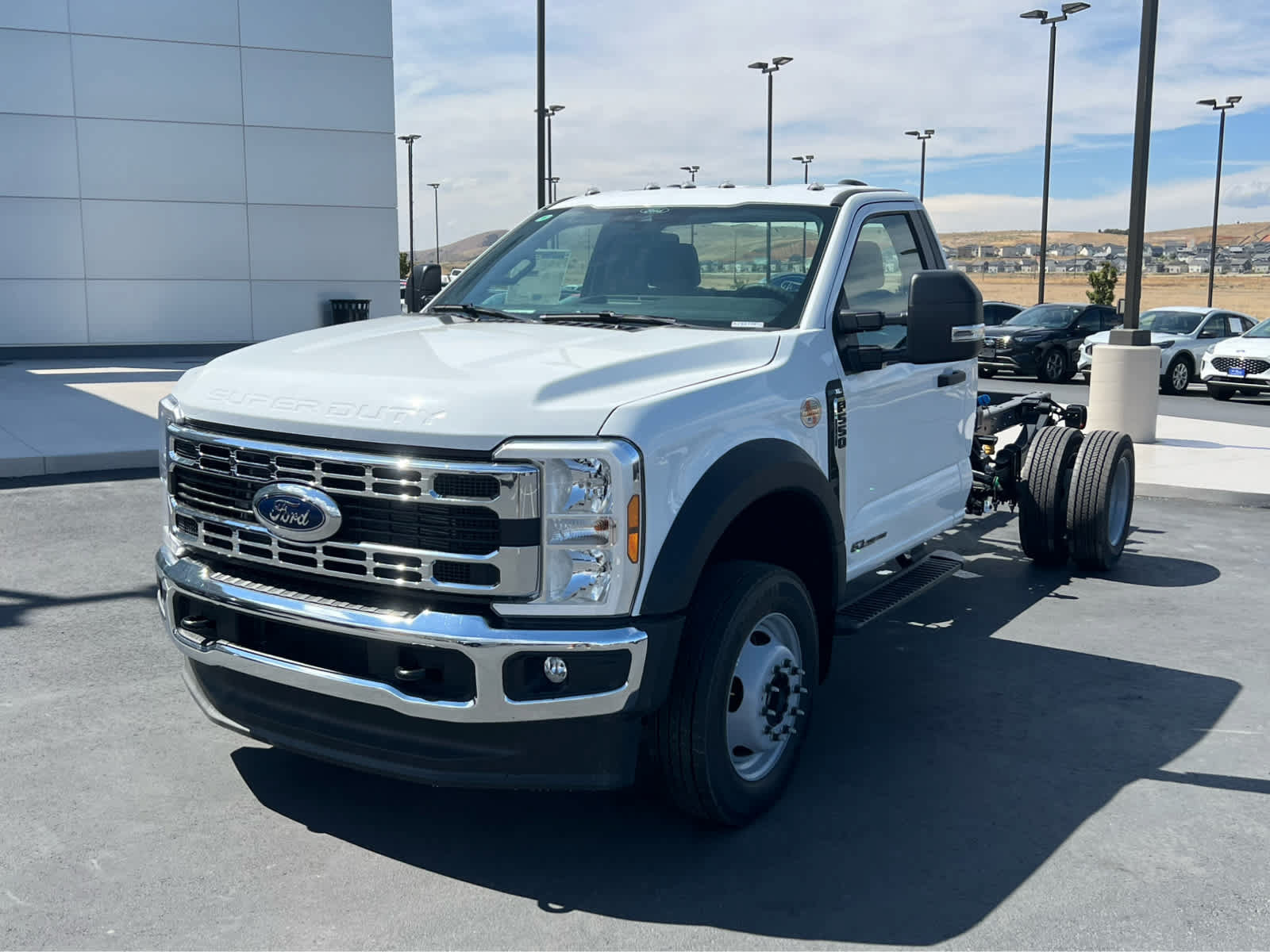 New 2026 Ford F550 4x4 Regular Cab Super Duty w/ XL Chrome Package image 2