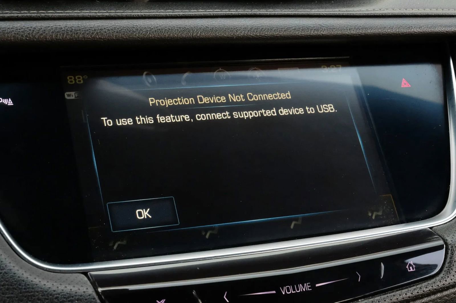 Used 2018 Cadillac XT5 FWD image 35