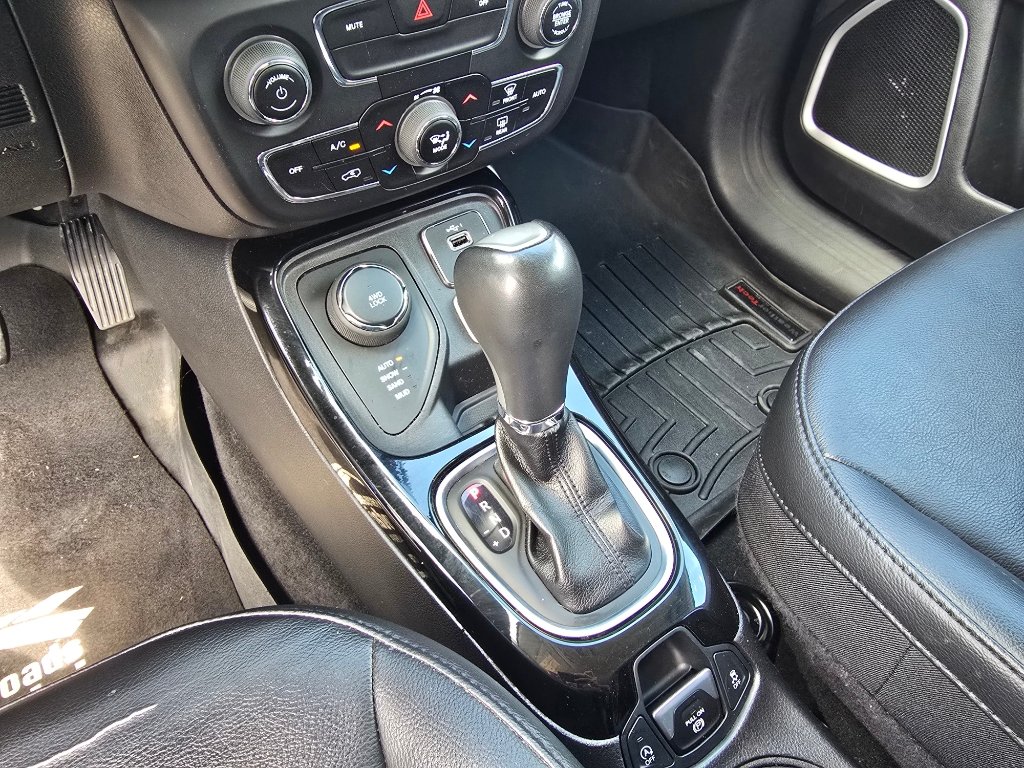 Used 2019 Jeep Compass Latitude AWD/4WD image 23