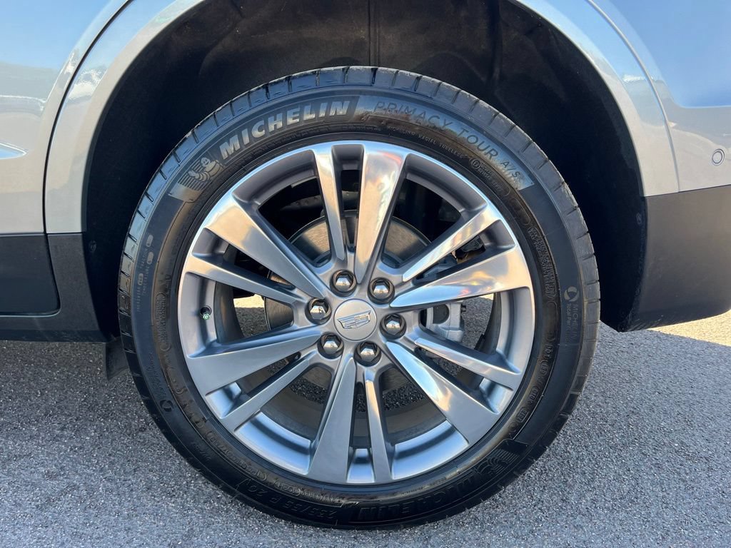 Used 2024 Cadillac XT5 Premium Luxury w/ Technology Package FWD image 12