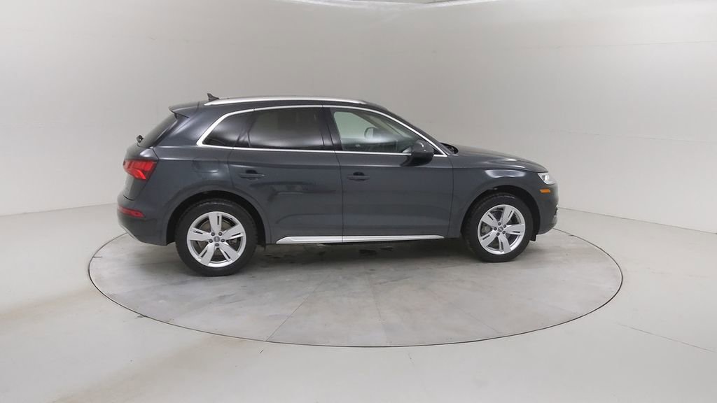 Used 2019 Audi Q5 Prestige w/ Prestige Package image 13