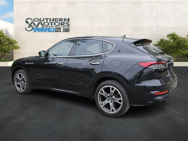 Used 2023 Maserati Levante Modena AWD/4WD image 3
