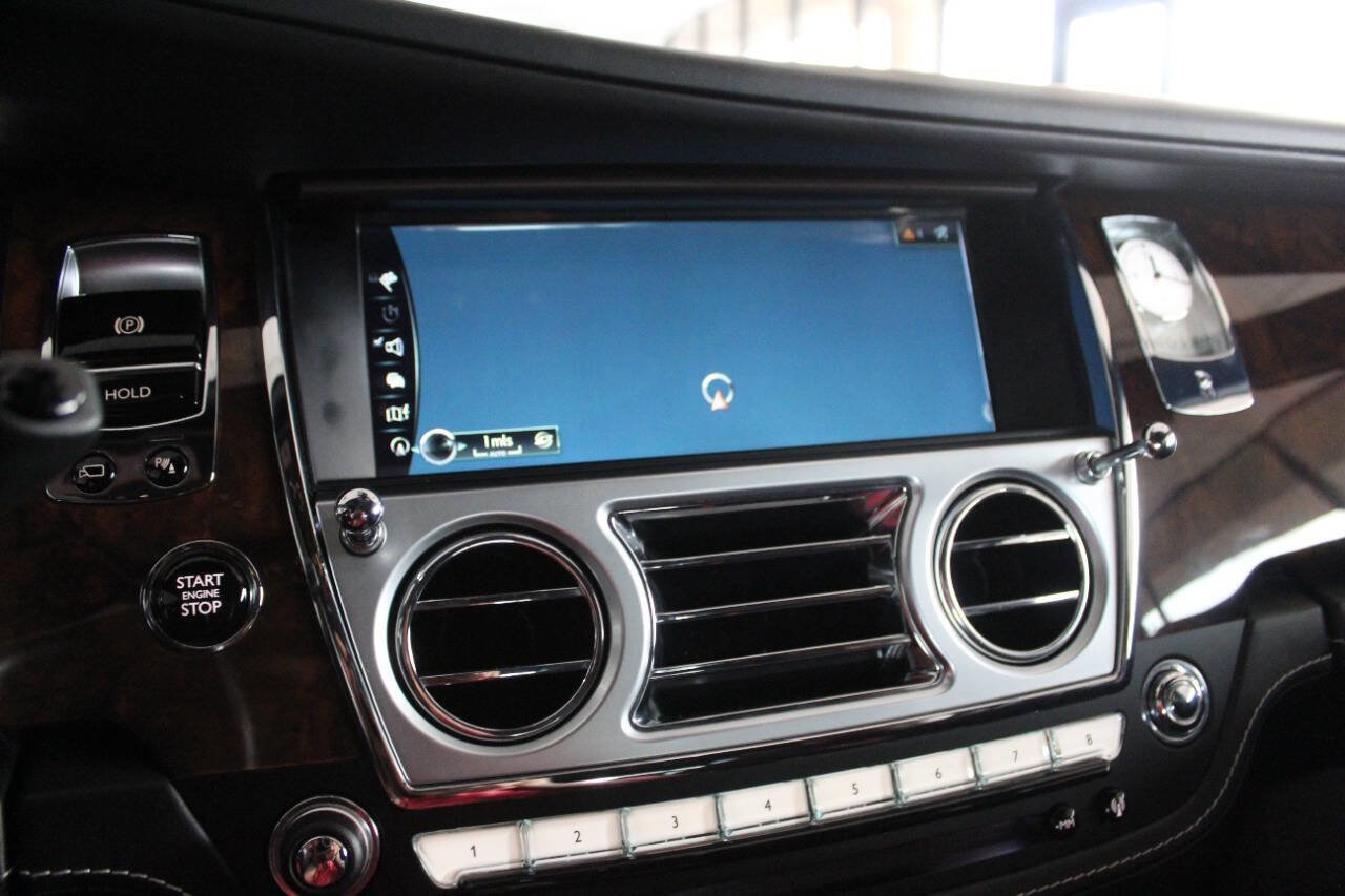Used 2019 Rolls-Royce Ghost image 15