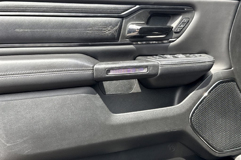 Used 2022 RAM 1500 Limited w/ Body Color Bumper Group AWD/4WD image 12