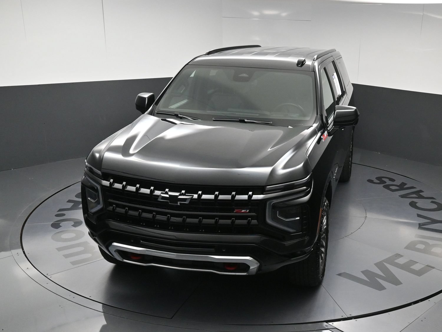 Used 2025 Chevrolet Suburban Z71 AWD/4WD image 30