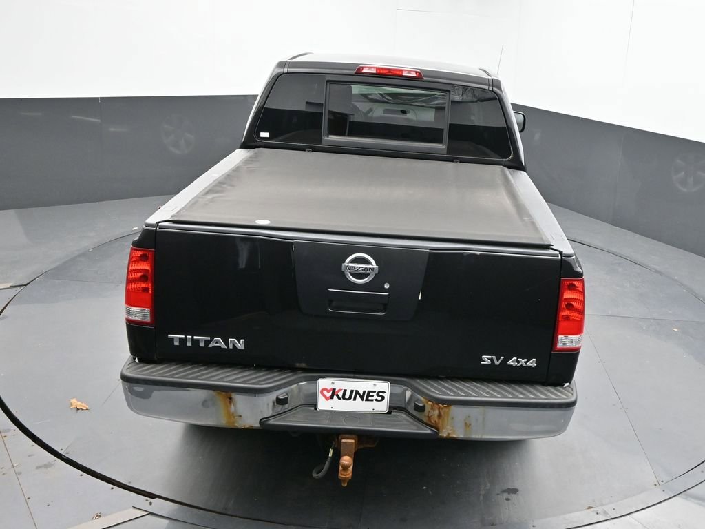 Used 2011 Nissan Titan SV AWD/4WD image 18