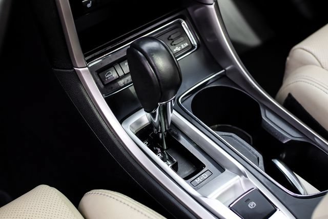 Used 2019 Subaru Ascent Limited AWD/4WD image 26