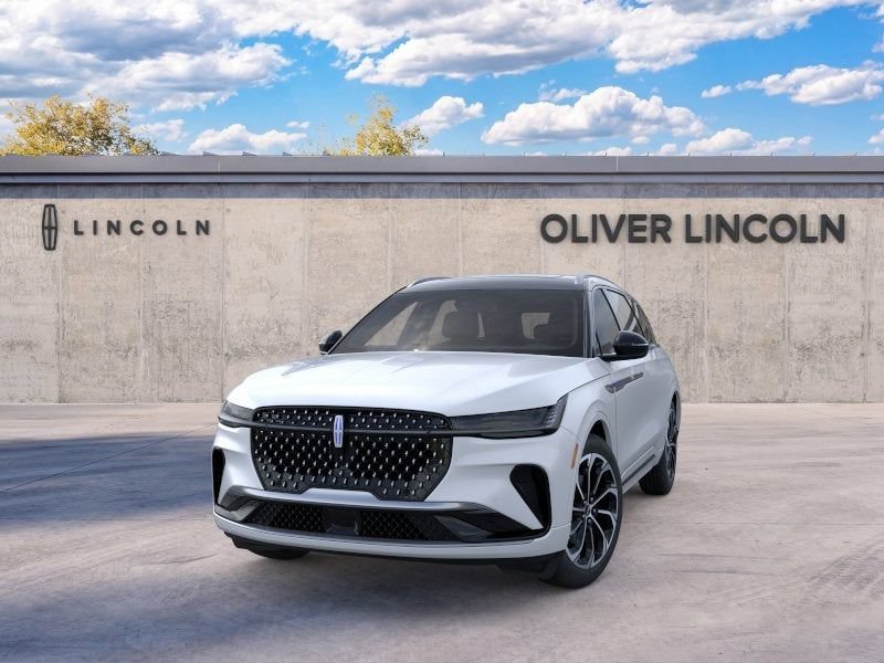 New 2026 Lincoln Nautilus Reserve AWD/4WD image 2