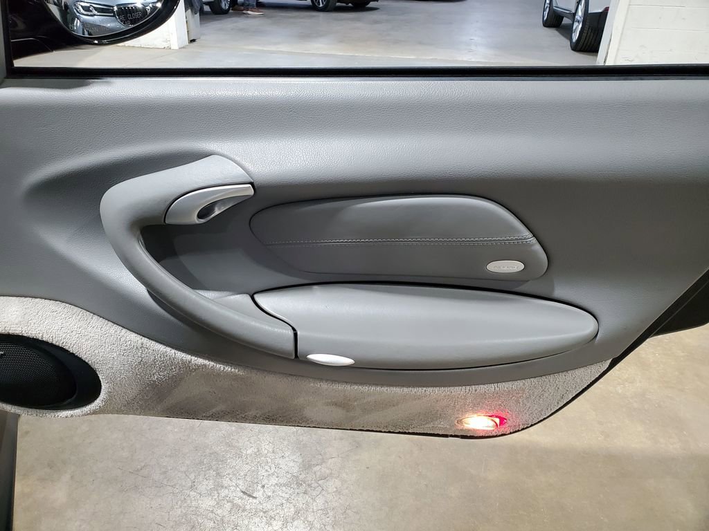 Used 2003 Porsche 911 Carrera image 15