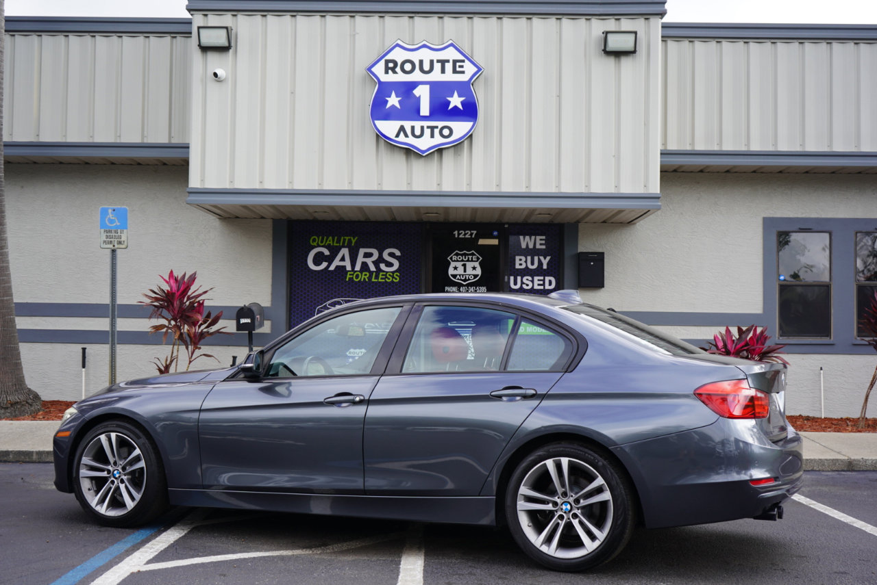 Used 2015 BMW 328i Sedan w/ Premium Package image 3