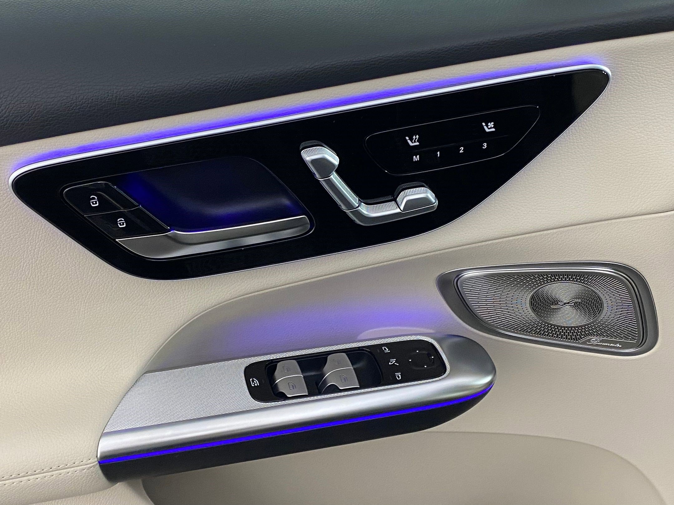 Used 2026 Mercedes-Benz GLC 300 4MATIC image 23