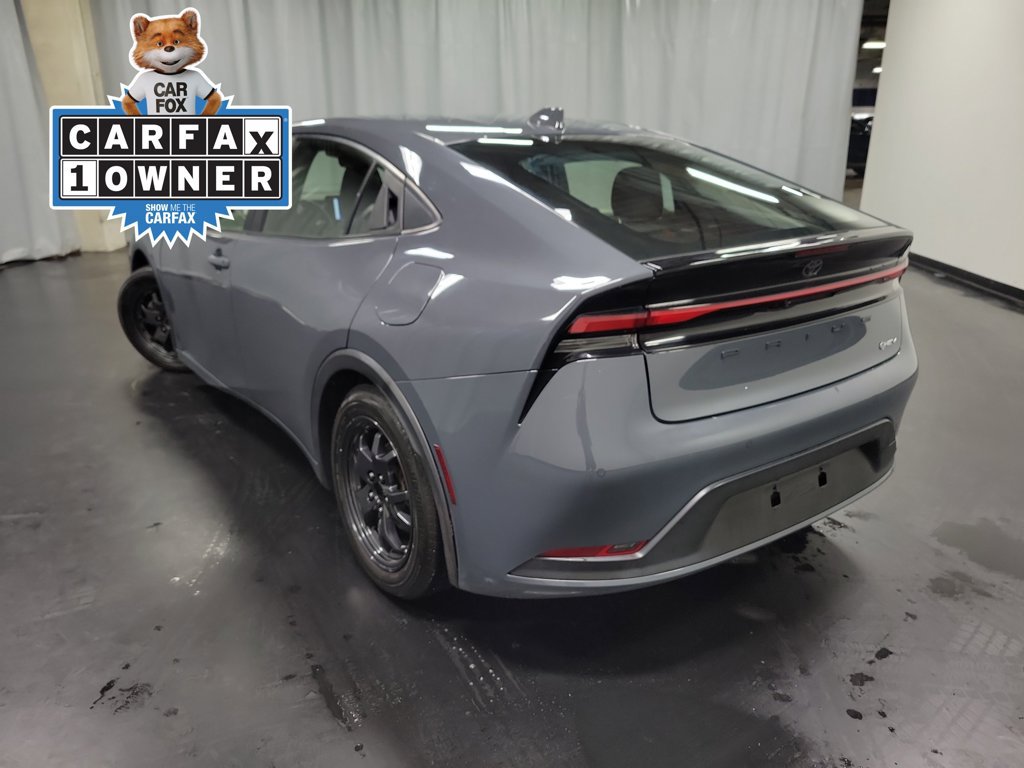 Used 2023 Toyota Prius LE FWD image 6