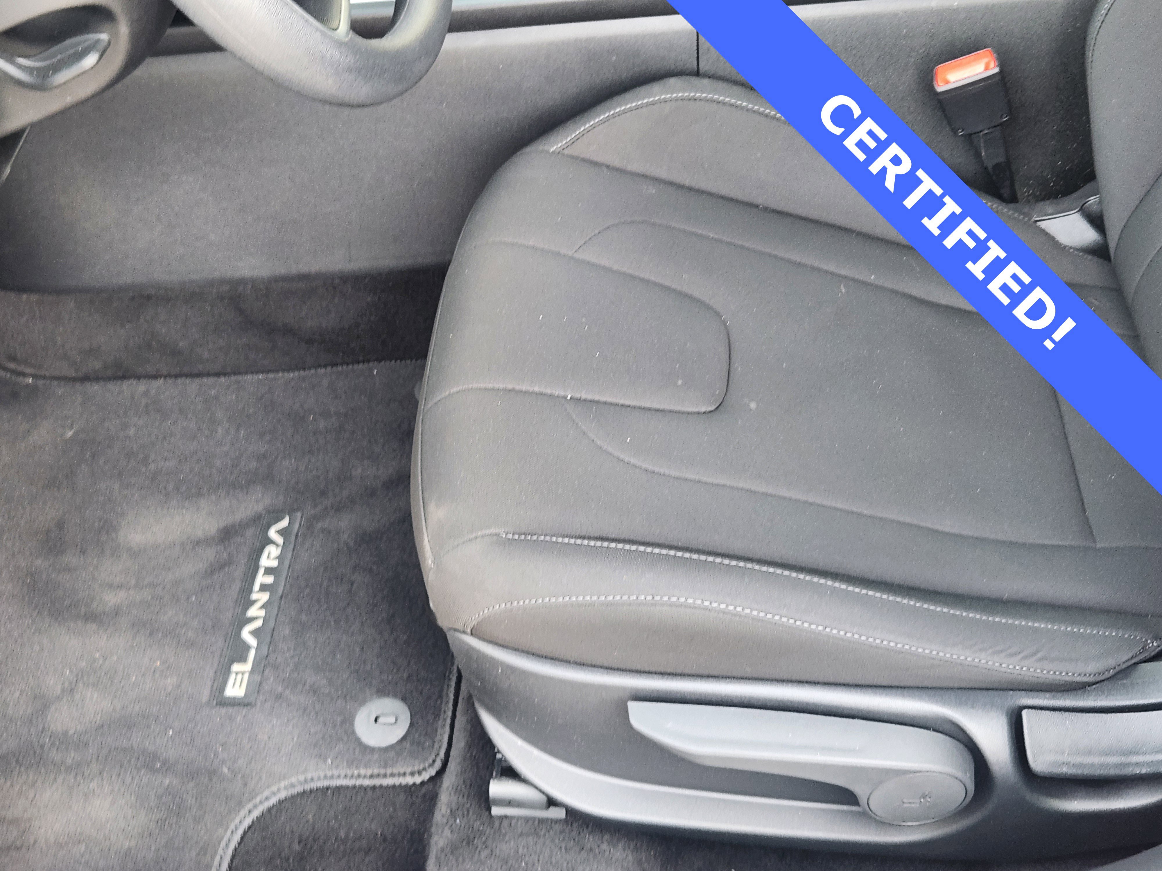 Certified 2024 Hyundai Elantra SEL image 9