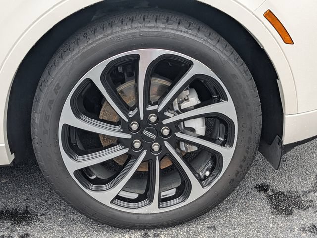Used 2025 Lincoln Nautilus Black Label AWD/4WD image 12