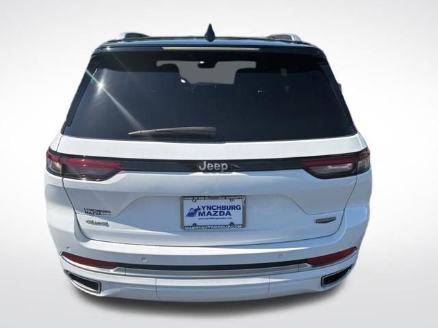 Used 2024 Jeep Grand Cherokee Summit image 5