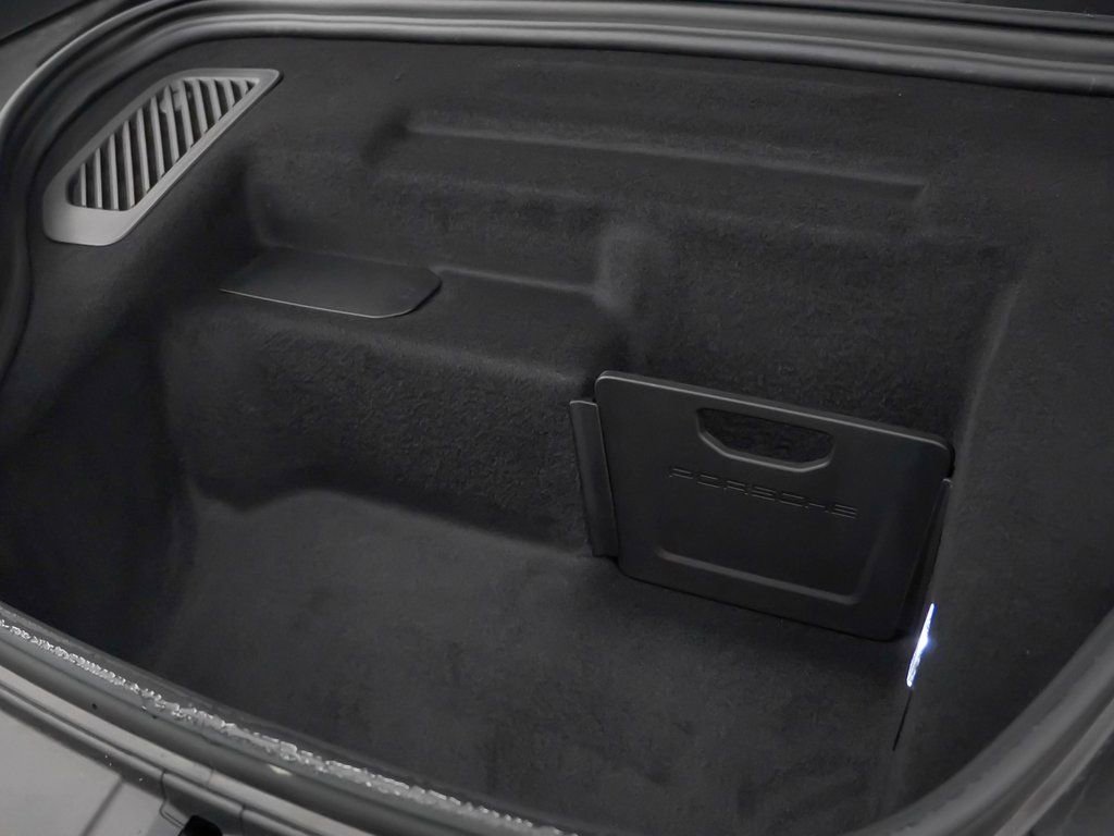 Certified 2025 Porsche Macan 4S Electric image 15