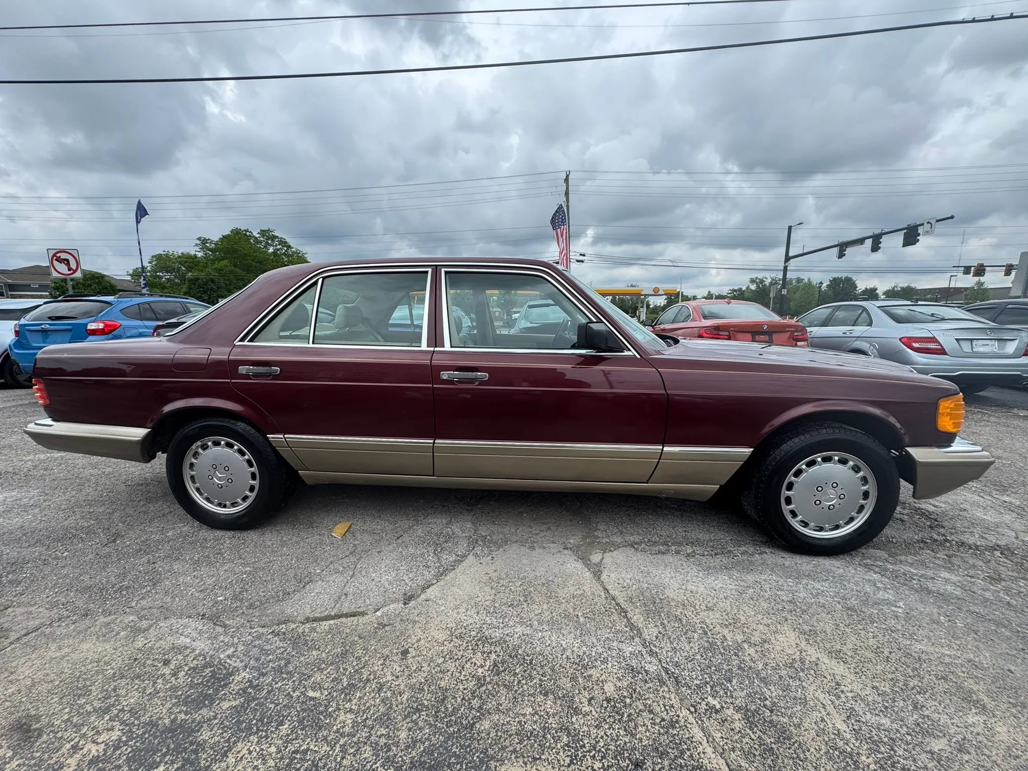 Used 1991 Mercedes-Benz 300 SE image 9