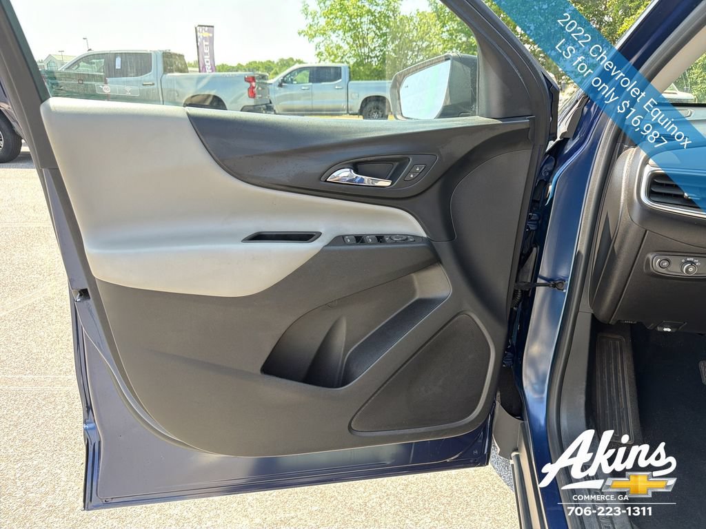 Certified 2022 Chevrolet Equinox LS w/ LS Convenience Package FWD image 17