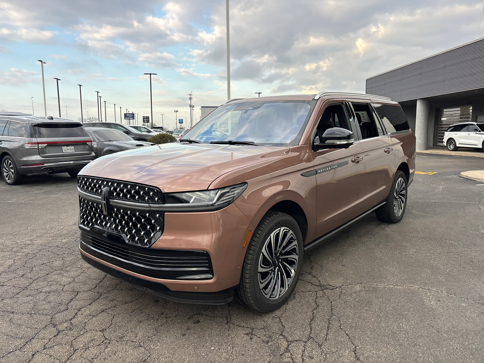 New 2025 Lincoln Navigator L Black Label image 3