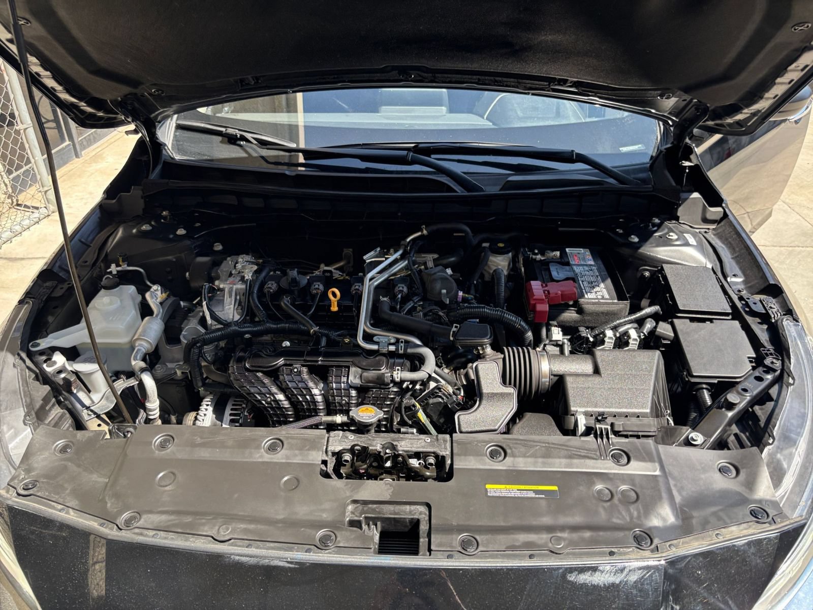 Used 2025 Nissan Altima 2.5 SV FWD image 32