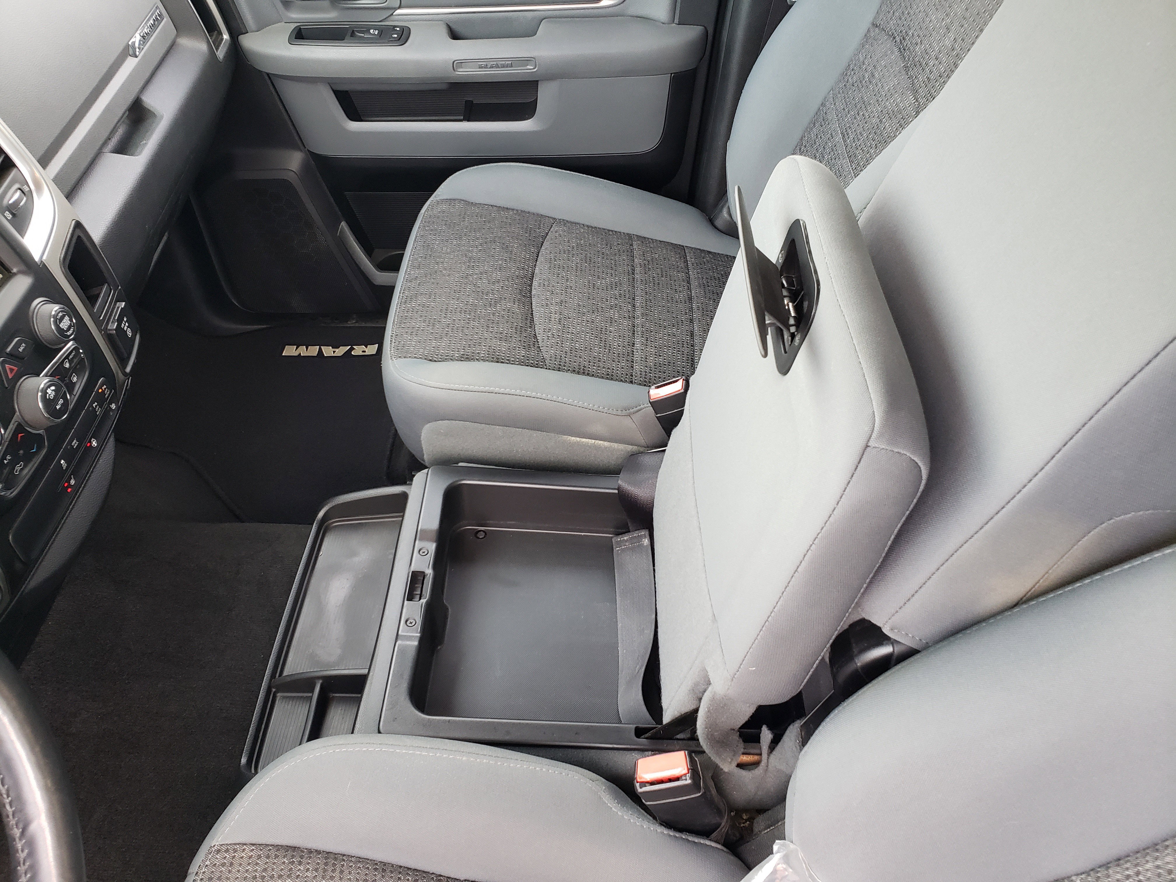 Used 2017 RAM 1500 Big Horn image 27