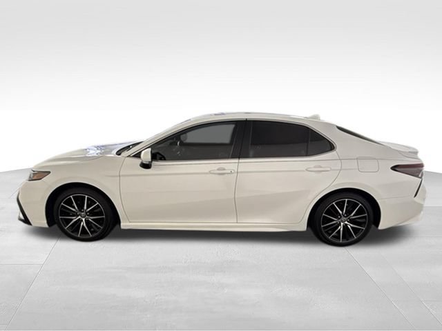Used 2023 Toyota Camry SE w/ Convenience Package FWD image 5