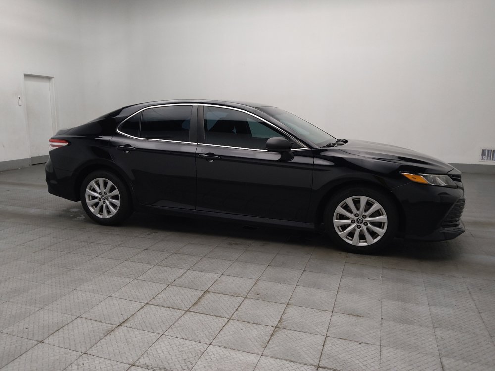 Used 2018 Toyota Camry LE FWD image 11