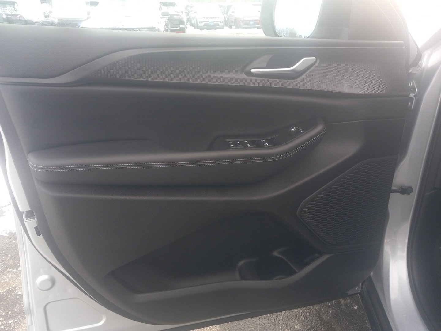 Used 2024 Jeep Grand Cherokee L Laredo w/ Luxury Tech Group I image 20