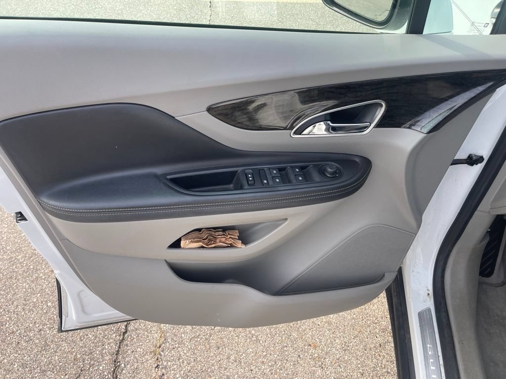 Used 2016 Buick Encore Leather AWD/4WD image 17