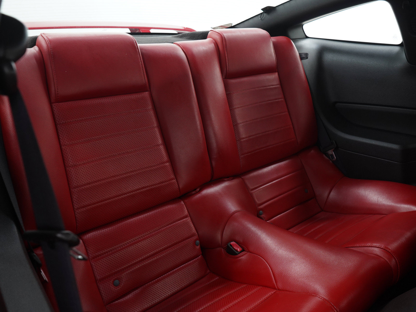 Used 2006 Ford Mustang GT Premium RWD image 12