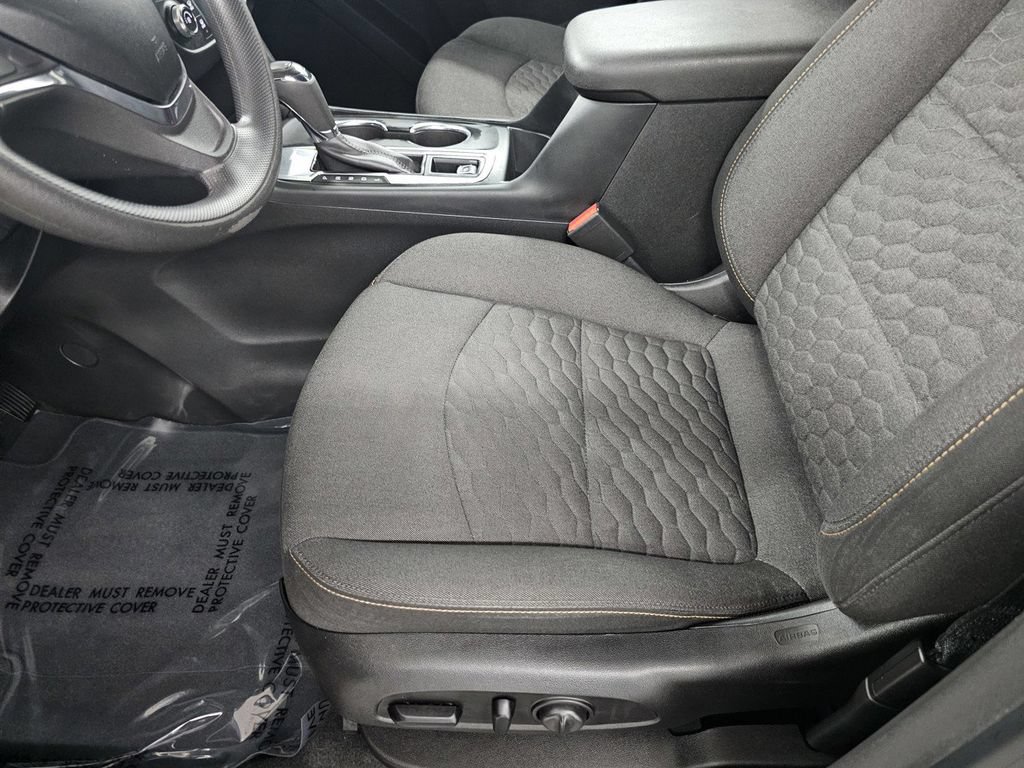 Used 2019 Chevrolet Equinox LT FWD image 14