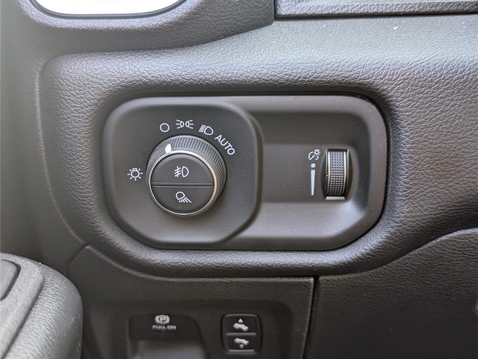 Used 2025 RAM 1500 Big Horn AWD/4WD image 20