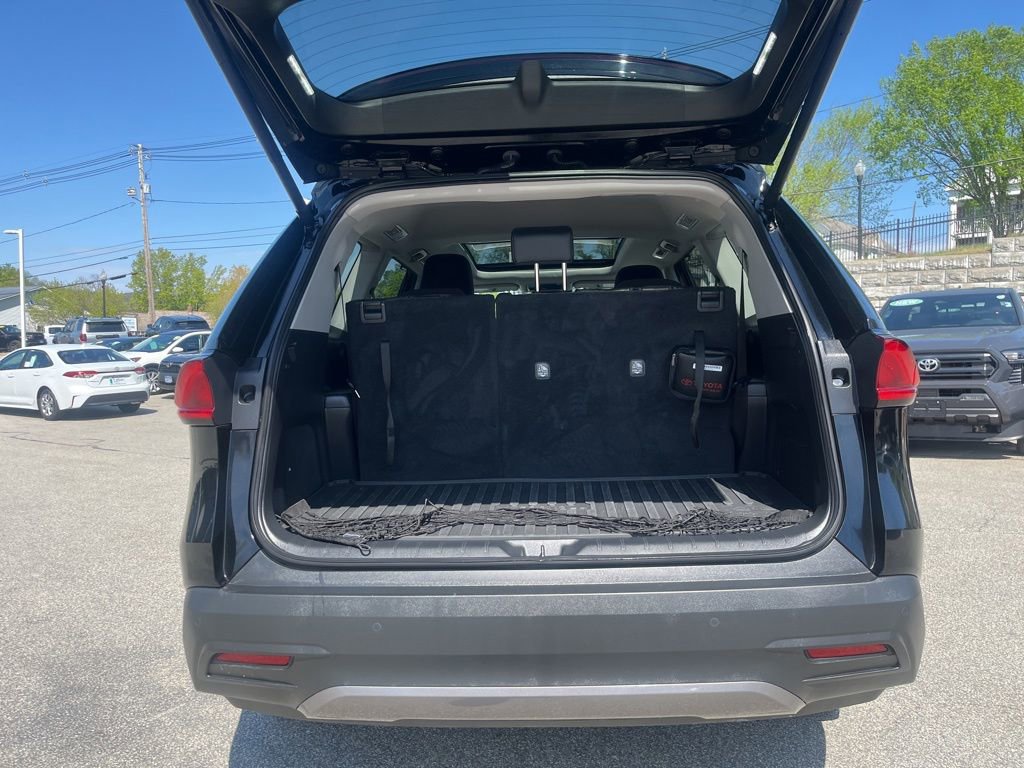 Used 2024 Toyota Grand Highlander AWD image 5