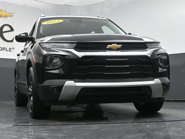 Used 2023 Chevrolet TrailBlazer LT FWD image 3