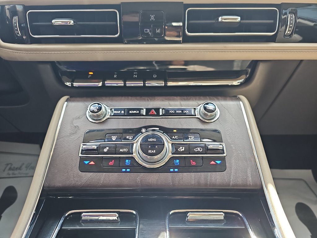 Used 2022 Lincoln Aviator Reserve w/ Equipment Group 201A AWD/4WD image 24