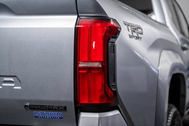 New 2025 Toyota Tacoma TRD Sport w/ TRD Sport Upgrade Package AWD/4WD image 6