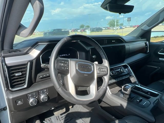 Used 2025 GMC Sierra 1500 Denali AWD/4WD image 7